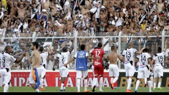 Imagem  Ponte Preta ganha e volta à primeira divisão do Brasileirão