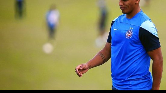 Imagem Uelliton pede “vergonha na cara” aos jogadores do Bahia