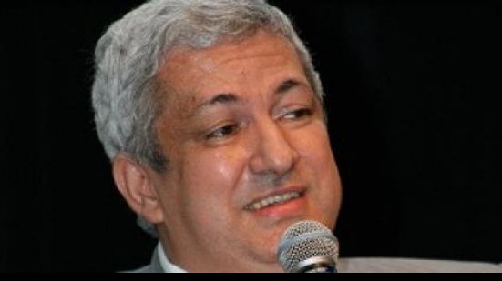 Imagem Pré-candidato, Marco Costa se diz preparado e aponta erros de Schimdt