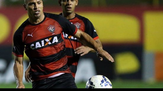 Imagem &quot;Vamos enfrentar um caldeirão&quot;, diz Edno sobre duelo com a Chapecoense