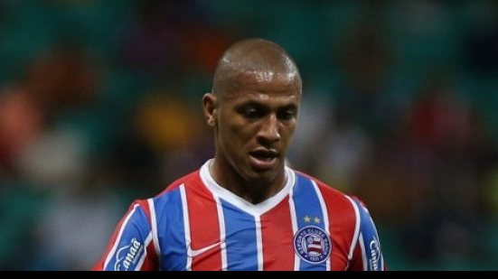 Imagem Afastado, Uelliton detona diretoria no Bahia: &quot;uma bagunça&quot; 