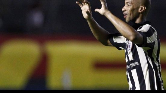 Imagem Caso Dinei: presidente do Vitória nega dívida com o Atlético-PR