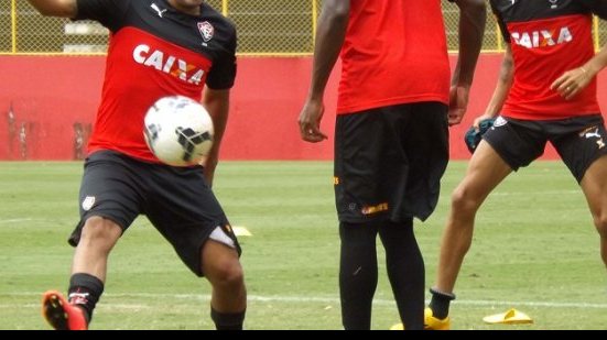 Imagem Com desfalques, Ney testa mudanças e altera esquema para duelo em Santa Catarina