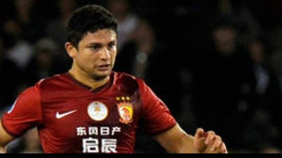 Imagem Surpreso, Elkeson diz que não sabia de caso envolvendo Botafogo e Vitória