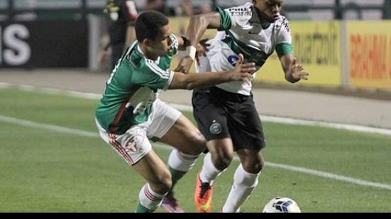Imagem Adversário do Vitória só ganhou um jogo fora de seus domínios