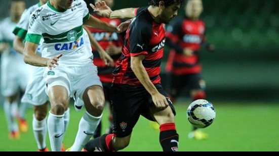 Imagem Em seus domínios, Vitória leva ampla vantagem sobre o Coritiba