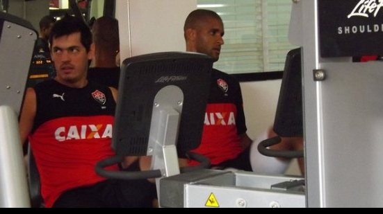 Imagem Vitória se reapresenta e faz reunião à portas fechadas