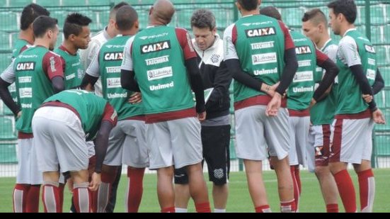 Imagem Adversário do Vitória pode ter o retorno de quatro reforços para decisão