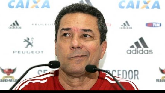 Imagem Luxemburgo quer que Flamengo volte a atuar bem diante do Vitória