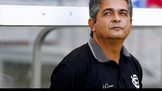 Imagem "Vamos sair com uma vitória", projeta Ney sobre duelo com o Fla