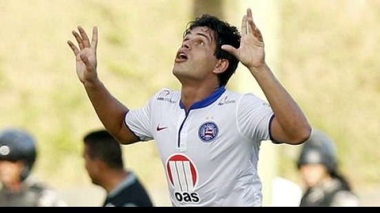 Imagem Suspenso, Fahel pode ter feito seu último jogo pelo Bahia diante do Grêmio