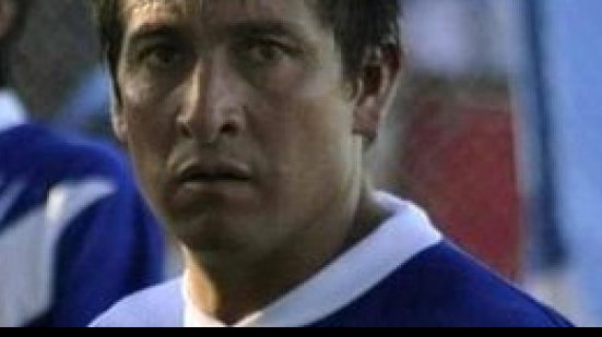 Imagem Jogador morre após levar tijolada em partida na Argentina