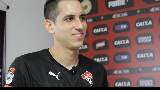 Imagem Vídeo: goleiro do Vitória convoca a torcida para jogo contra o Santos