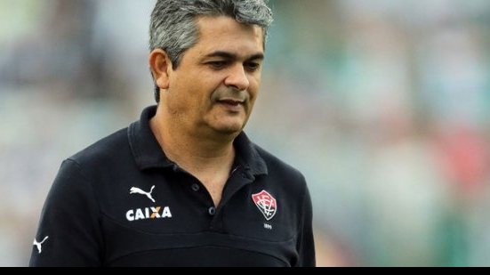 Imagem Ney convoca jogador da divisão de base para decisão contra o Santos