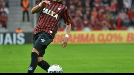Imagem Atlético-PR prepara time com idade sub-21 para enfrentar o Palmeiras