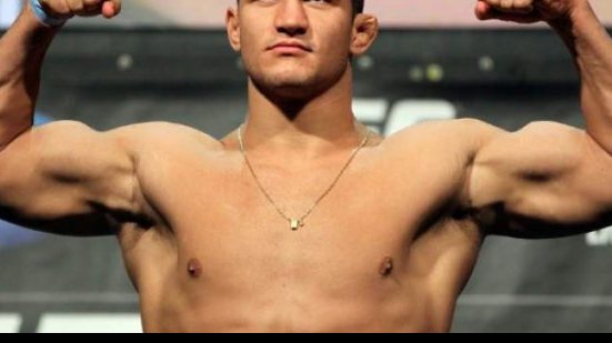 Imagem Prestes a lutar, Cigano mira duelo contra Cain Velásquez