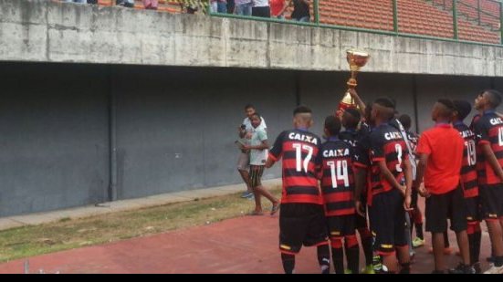 Imagem Copa Dente de Leite sub-13: Vitória goleia Bahia e conquista título