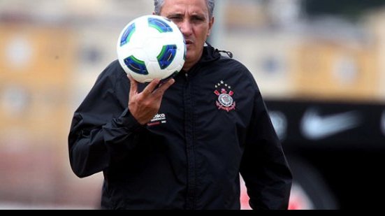 Imagem Tite assina com o Corinthians e volta ao clube paulista após um ano