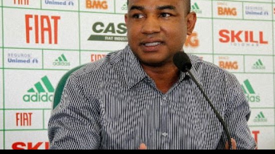 Imagem Na mira do Bahia, César Sampaio recusa oferta do Santos