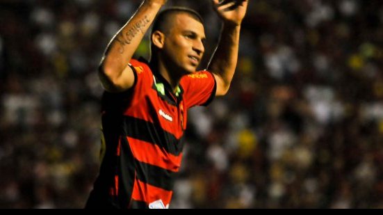 Imagem Clube da Série A entra na briga com o Vitória para contar com Neto Baiano