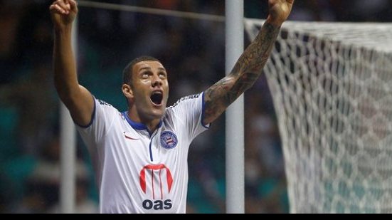 Imagem Fernandão é o maior goleador da Arena Fonte Nova; Maxi desponta em 2º