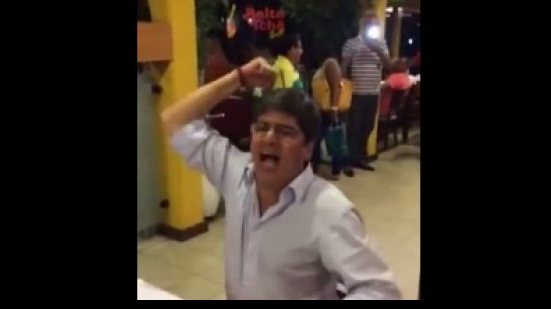 Imagem Veja vídeo: após rebaixamento, Falcão festeja e conselheiros debocham do Bahia