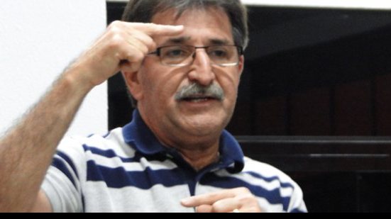 Imagem Botafogo apresenta treinador que já passou pela dupla BAVI