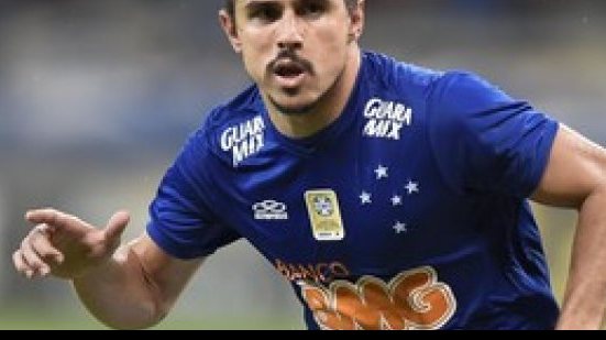 Imagem Fornecedor de material esportivo do Bahia assina contrato com o Cruzeiro