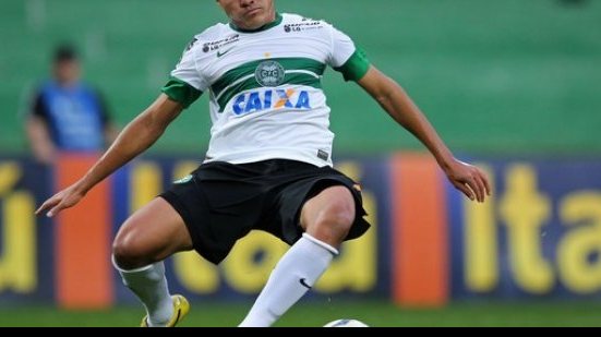 Imagem A pedido de ex-treinador do Bahia, Coritiba quer renovar com Hélder