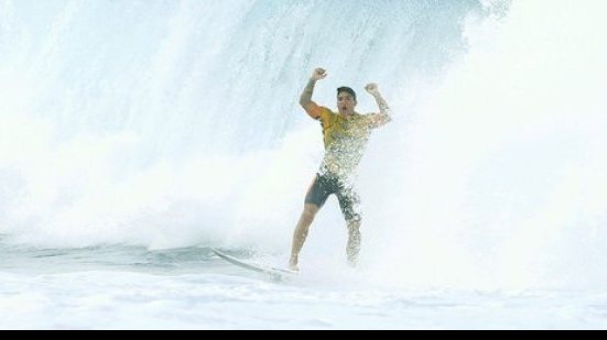 Imagem Medina faz história e é um primeiro brasileiro campeão mundial de surfe