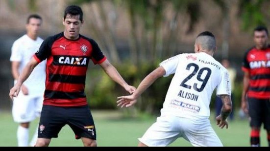 Imagem Cáceres se despede do Vitória e diz que queria continuar no clube