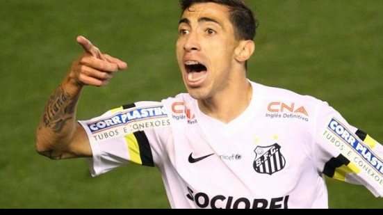 Imagem Palmeiras desiste de contratar ex-atacante do Vitória