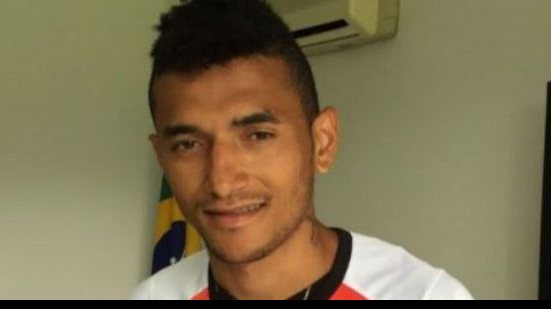 Imagem Atacante contratado pelo Vitória fala sobre atrasos salariais no Botafogo 