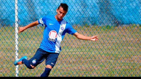 Imagem Ex-Bahia, Rafinha pode ir para o Vitória em negociação envolvendo Arthur Maia