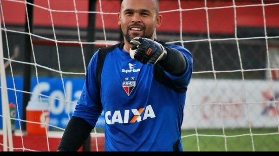 Imagem Goleiro artilheiro pode retornar ao Bahia após 10 anos