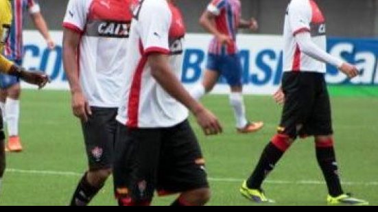 Imagem Jovens da base são promovidos e terão chance no profissional do Vitória
