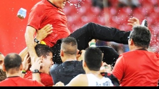 Imagem Sport renova contrato de treinador após sucesso em 2014
