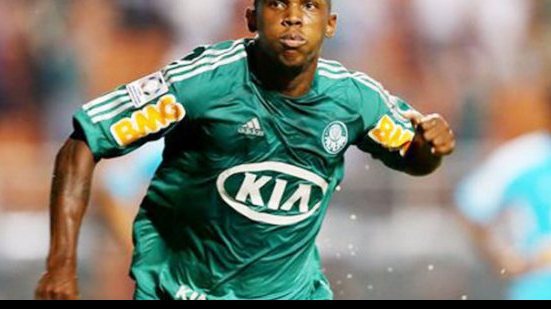 Imagem   Patrick Vieira pode ser a quinta contratação do Vitória em 2015