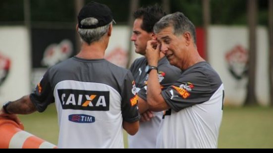 Imagem  Vitória confirma jogo-treino e aguarda resposta para disputar amistosos