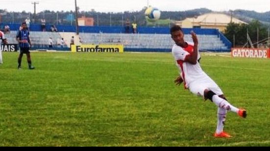 Imagem Vitória vence de virada e encaminha classificação na copinha