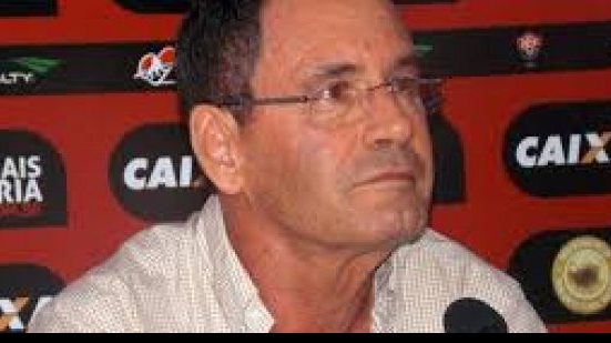 Imagem Vice-presidente do Vitória explica situação de Vander, Escudero e novo meia 