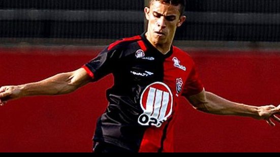 Imagem Gabriel paulista pode trocar Villareal por gigante do futebol inglês