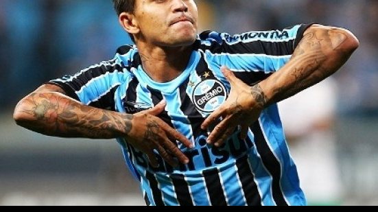 Imagem Palmeiras atravessa rivais e anuncia contratação de Dudu