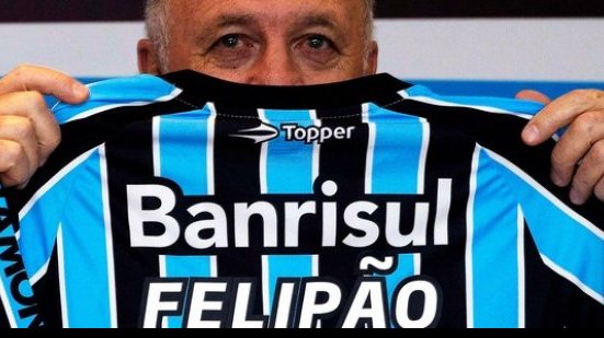 Imagem Felipão entra na mira da seleção peruana e afirma que permanece no Grêmio