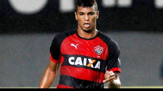 Imagem Vitória empresta Alan Pinheiro para clube da segunda divisão do Japão