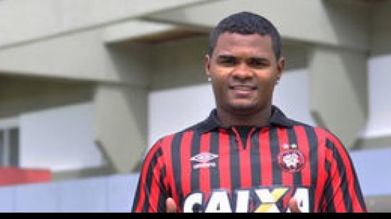 Imagem Atlético-PR contrata dois que decepcionaram no Vitória