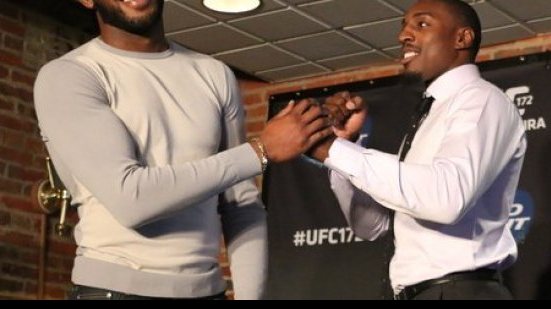 Imagem Rival do UFC ironiza falta de punição a Jon Jones: “posso usar cocaína agora?”