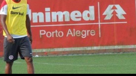 Imagem  Bahia próximo de anunciar zagueiro do Internacional
