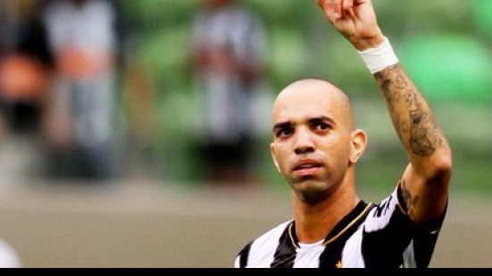 Imagem Diego Tardelli deixa o Galo e acerta com clube chinês