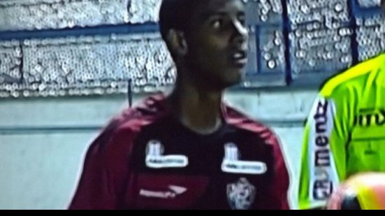 Imagem  Lateral desfalca o Vitória contra o Palmeiras na Copa SP